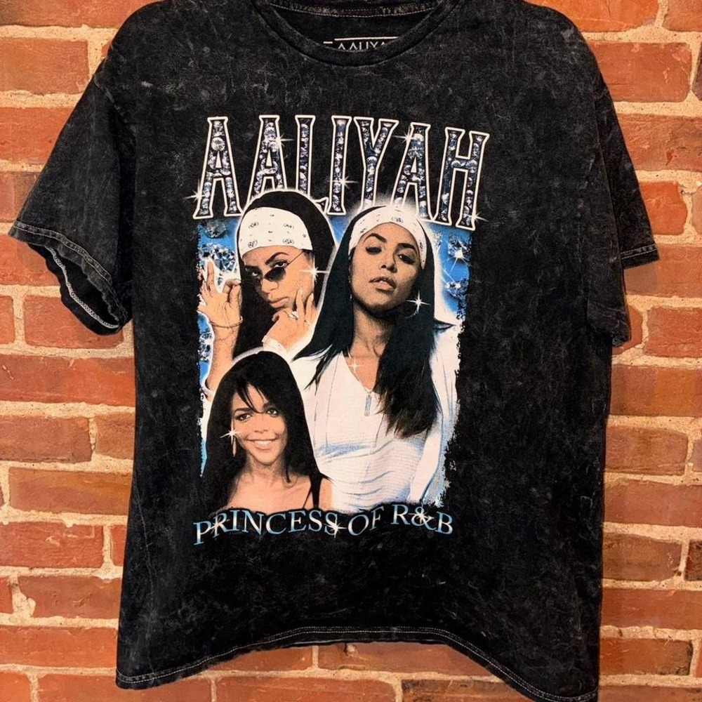 Black acid wash look Aaliyah tee